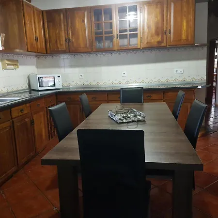 Golden House * Angra do Heroísmo