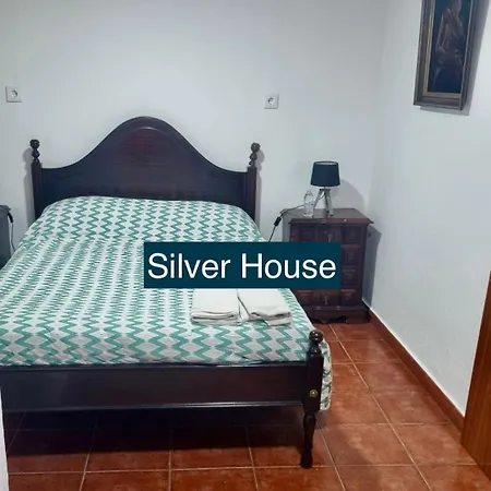 Holiday home Golden House *
