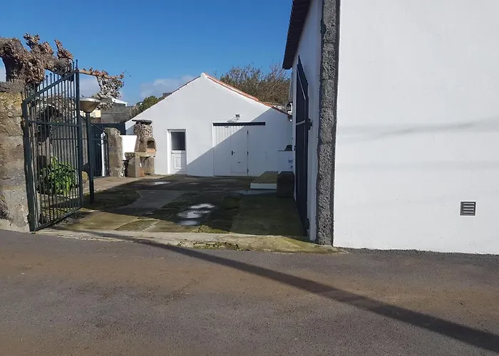 Golden House Angra do Heroísmo